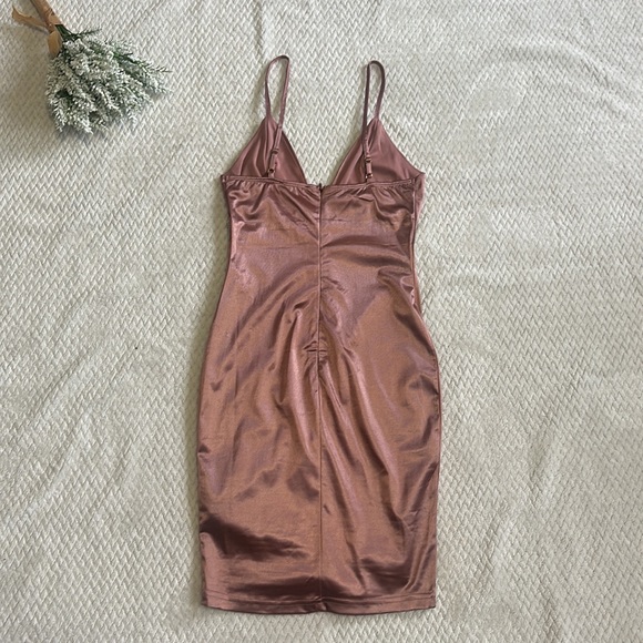 FASHION NOVA DIAMANTE DEEP ROSE PINK DRESS SIZE SMALL - Picture 4 of 4